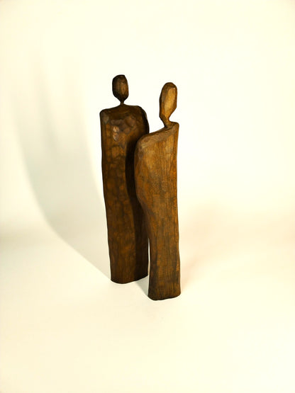 Abbracci d'Anima: Statuine in legno di tiglio intagliate a mano per celebrare l'amore eterno #03