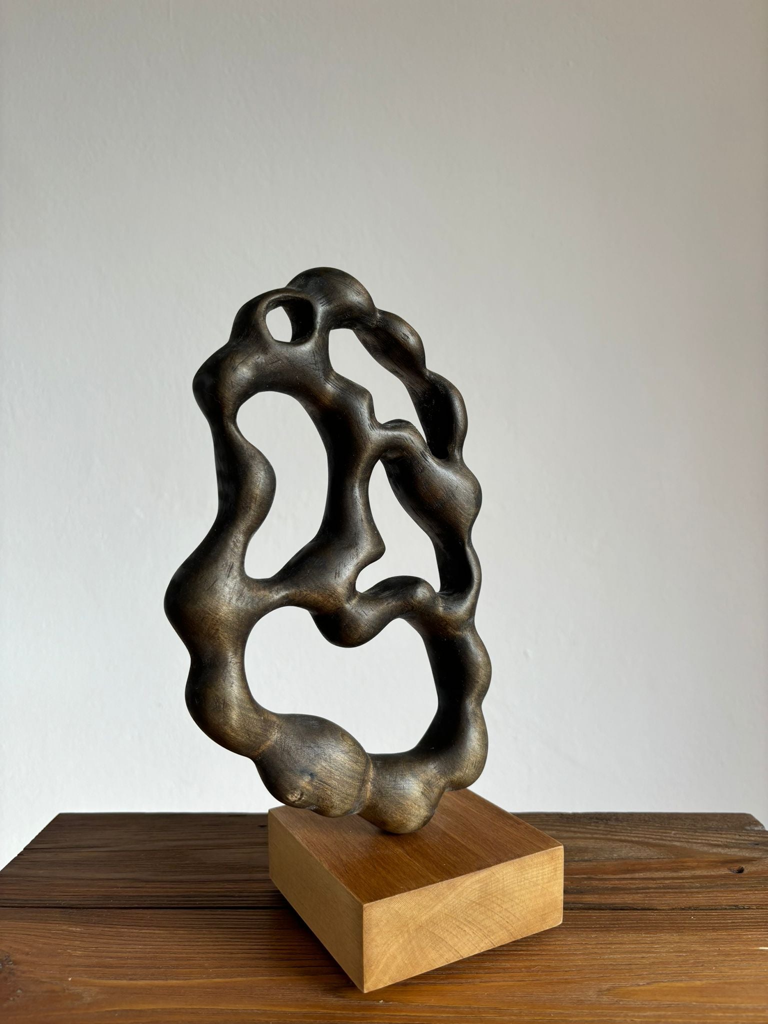 Angoscia - scultura in legno di tiglio - scultura intagliata a mano decorazioni per la casa - scultura astratta - scultura contemporanea