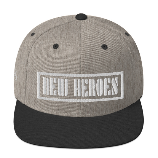 Cappellino grigio/nero con visiera piatta NEW HEROES