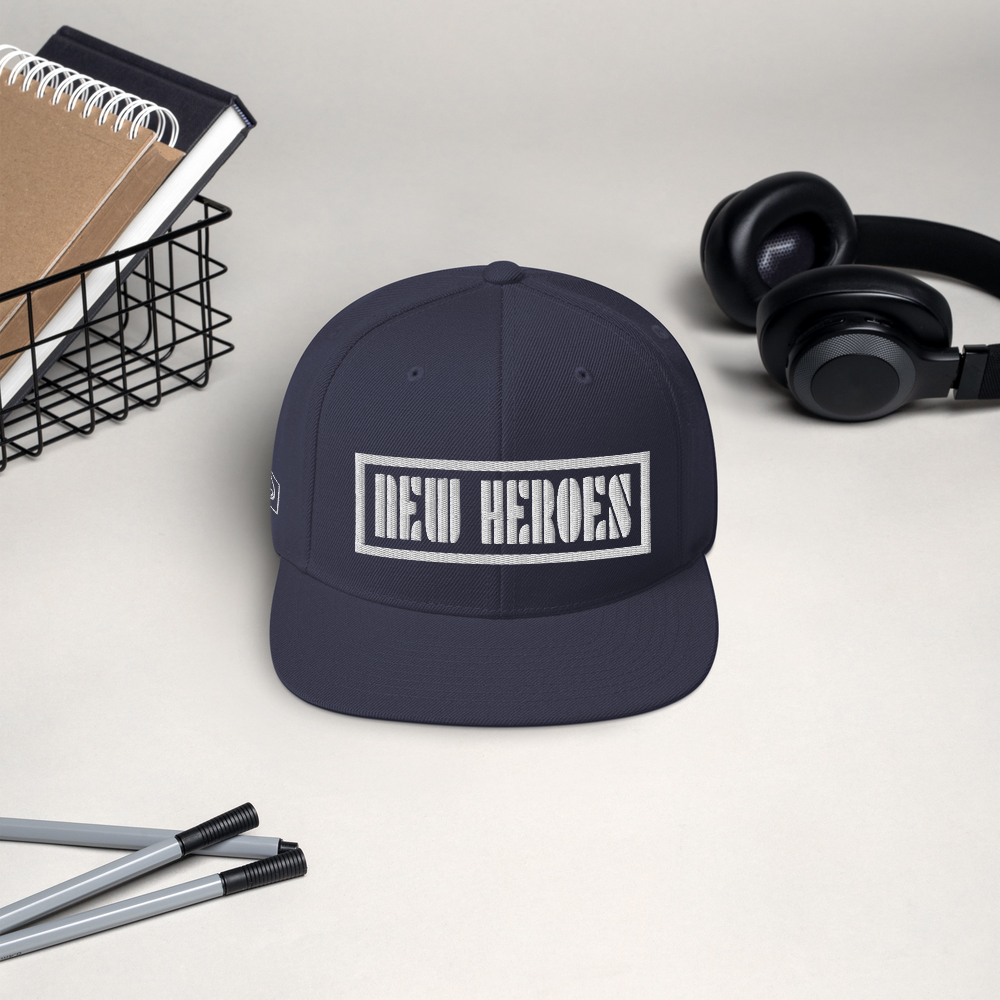 Cappellino navy con visiera piatta NEW HEROES