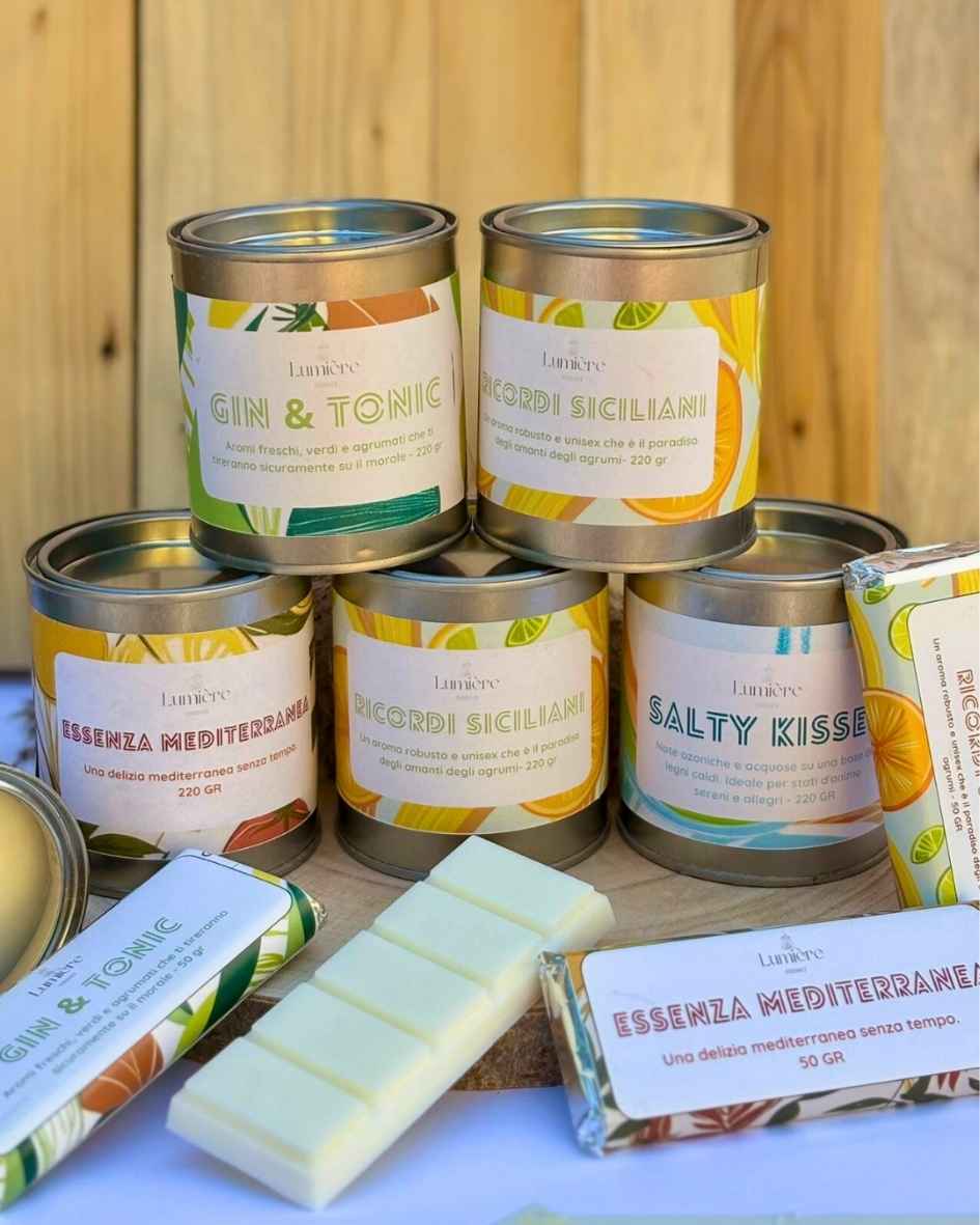 collezione lumoère Essence con candele e barrette profumate in cera di cocco naturale e sostenibile