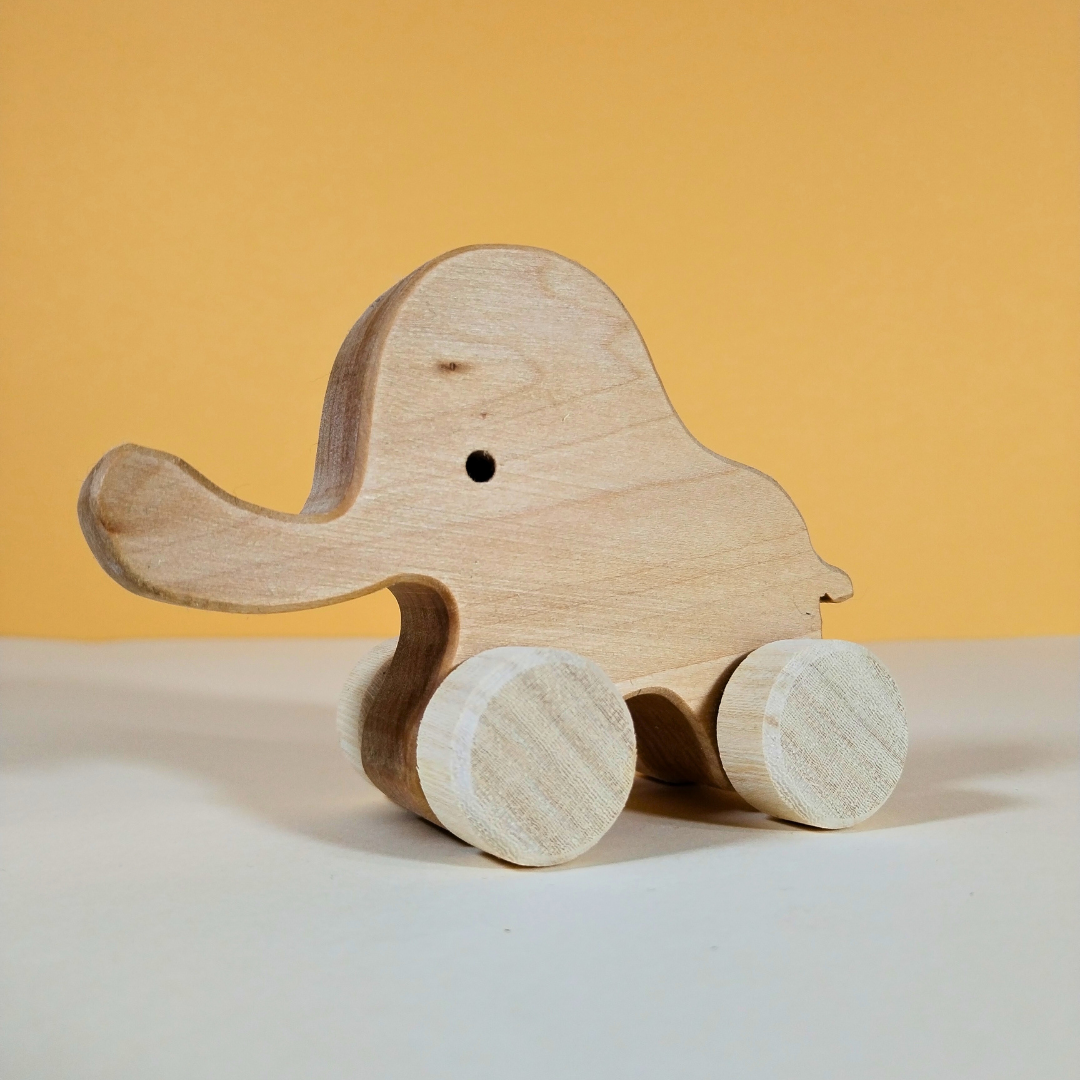 Elefantinoinlegno-giocattoloperbambini-woodtoysfattoamano-regaliperbambini-regalodinatale