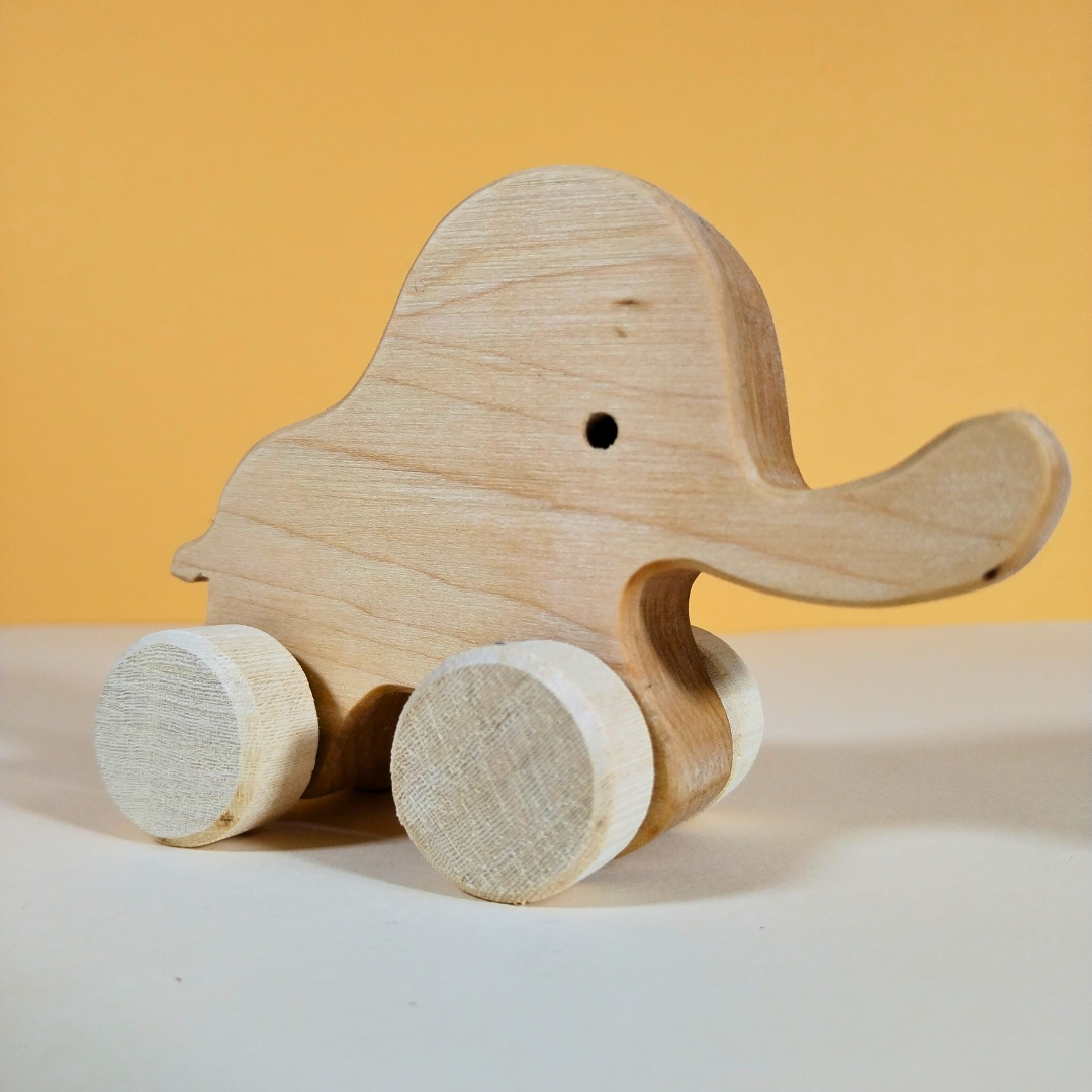 Elefantinoinlegno-giocattoloperbambini-woodtoysfattoamano-regaliperbambini-regalodinatale