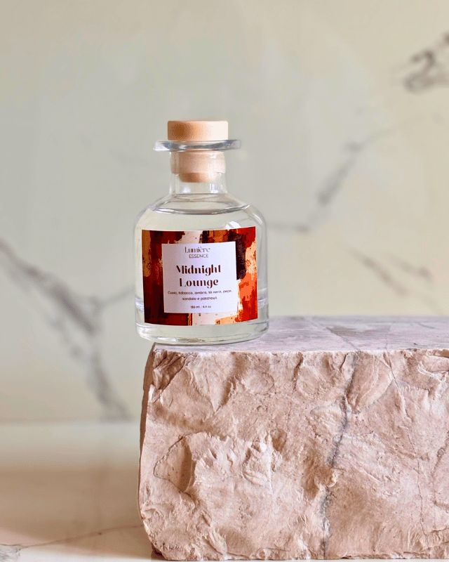 Diffusore a bastoncino in bottiglietta di vetro