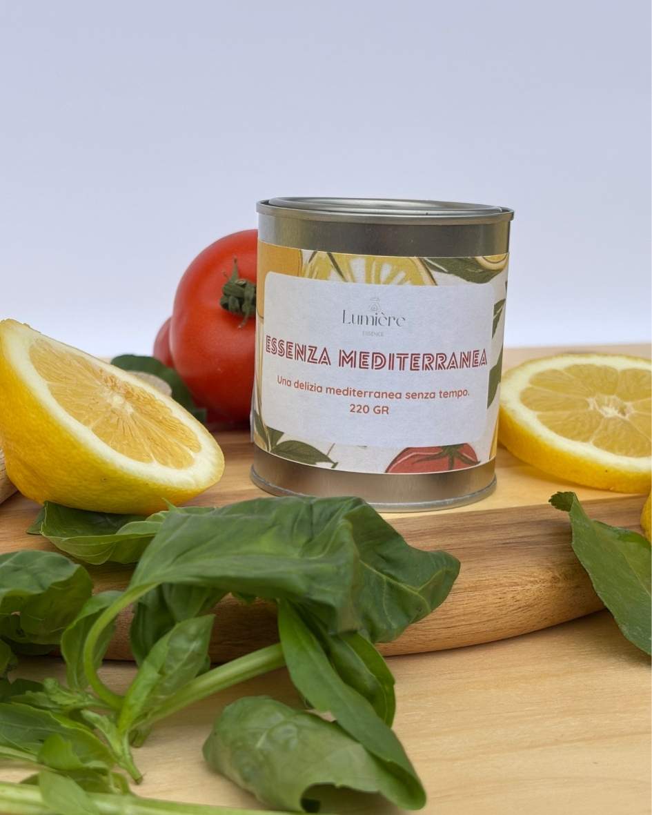 Candela profumata Essenza Mediterranea in vaso di vetro, 220gr, con design elegante e fragranze naturali.