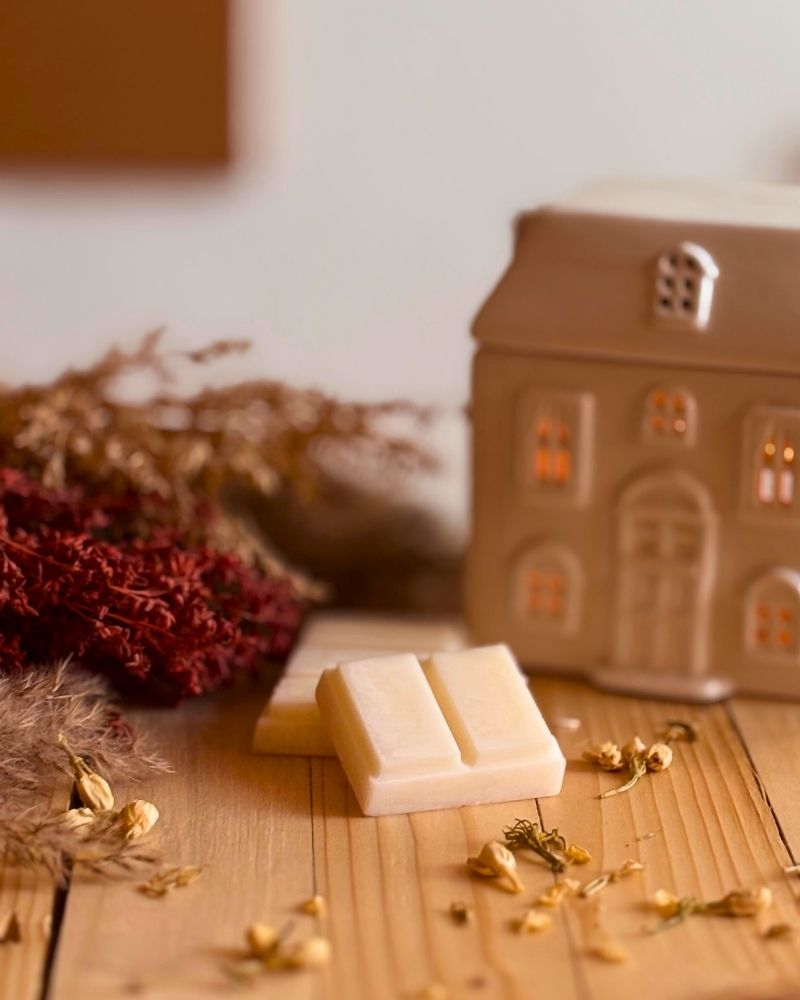 cubetti i cera di cocco profumati Lumière Essence con fiori e bruciatore decorativi 